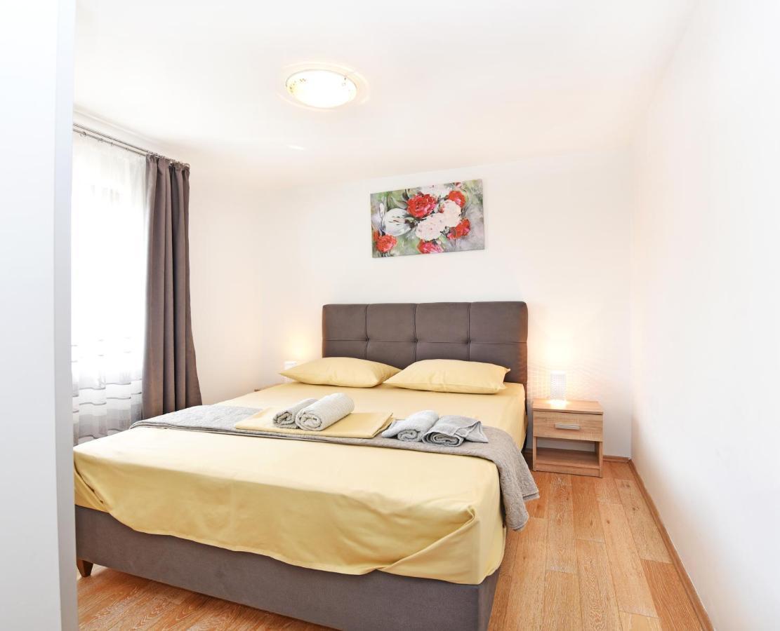 Apartments Mirasol Umag Exterior foto